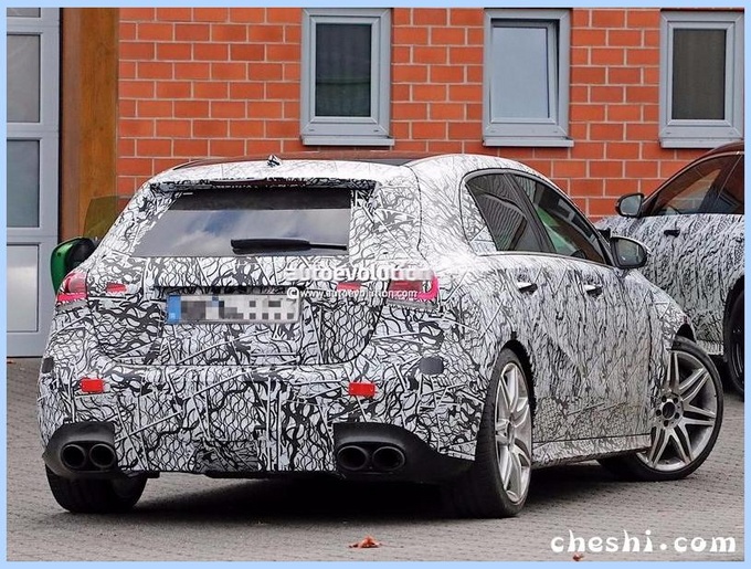 奔驰全新A级性能版,奔驰奥迪，梅赛德斯A45谍照