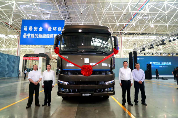 吉利甲醇重卡M100