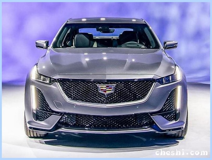 奔驰C级，凯迪拉克全新CT5,奔驰C级