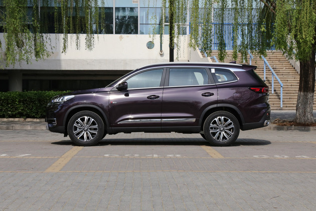 新车，新款奇瑞瑞虎8