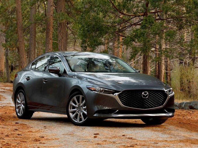 国产新马自达3谍照