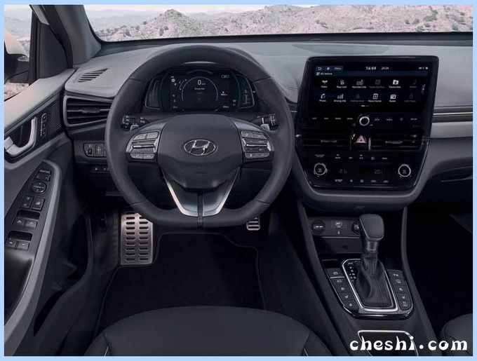 现代全新纯电动轿车