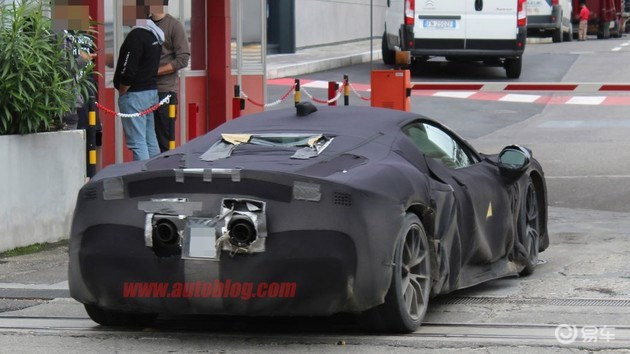 法拉利混动超跑