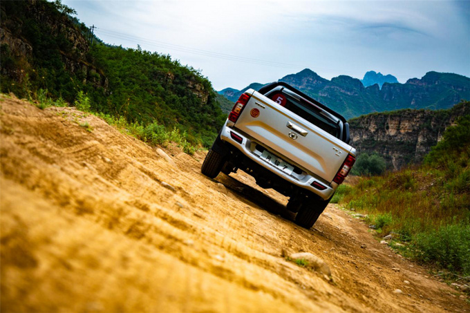 首台柴油国六长城风骏7,国六排放标准