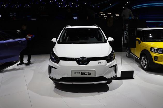 北汽新能源EC5将推3款车型 预售11万元/7月13日正式上市(图2)