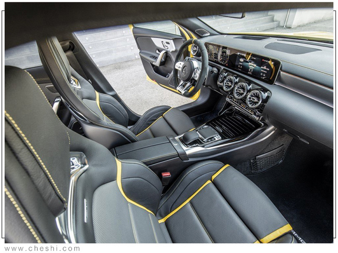 梅赛德斯-AMG CLA45