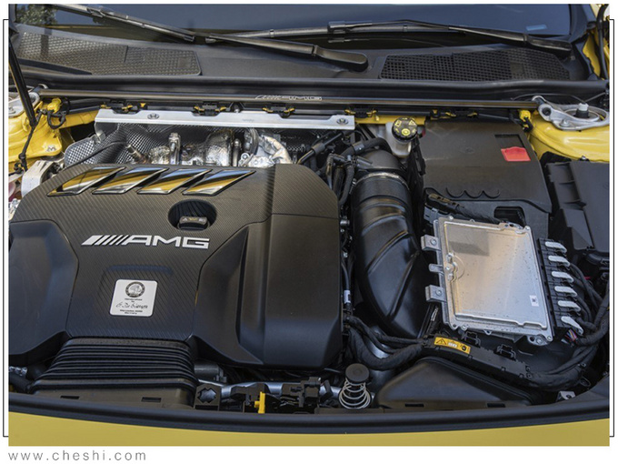 梅赛德斯-AMG CLA45