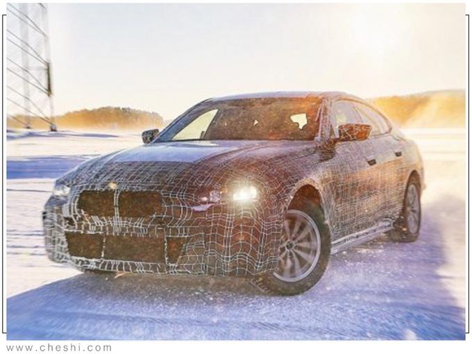 宝马4系纯电动,新车