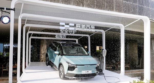 爱驰：默默前行，终见光明