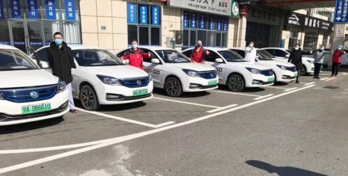 东风出行：武汉城内的“摆渡人”