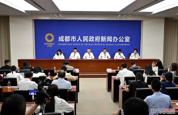 成都给老旧营运货车报废更新“松绑”，推动交通运输设备更新