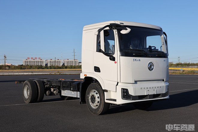 重大更新！东风推出新款天龙KL和天锦KR，电动版天龙旗舰GX也来了！