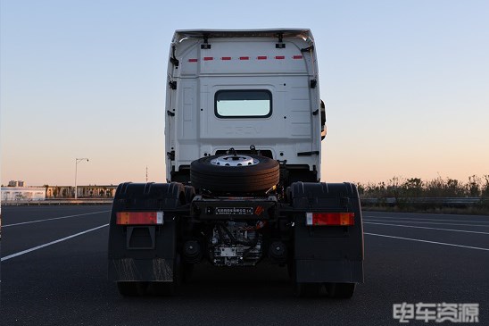 重大更新！东风推出新款天龙KL和天锦KR，电动版天龙旗舰GX也来了！