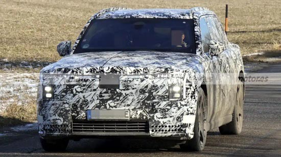 劳斯莱斯首款纯电SUV谍照 或于2026年发布