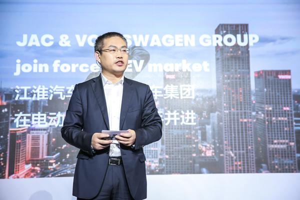 江淮大众首款车型,江淮大众思皓，思皓EX20