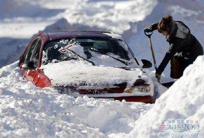 暴风雪袭击北美 通用、福特工厂因封路减产