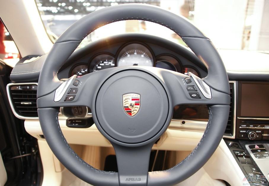 2012款保时捷Panamera S混动车技术解析-内饰①