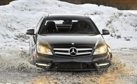 2012款奔驰C350 4Matic轿跑车动力总成概览①
