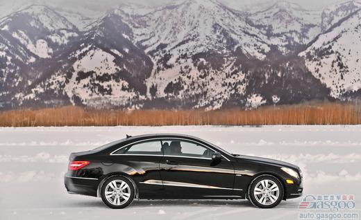 2012款奔驰C350 4Matic轿跑车动力总成概览①