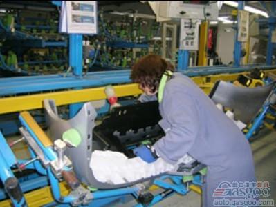 奥姆尼塑料拟今夏关闭比利时保险杠工厂