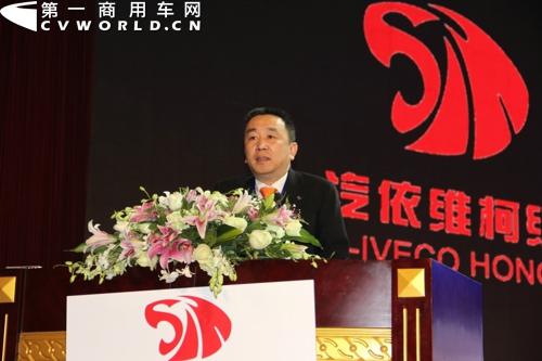 看淡2014重卡市场 上依红要逆市卖3.2万辆