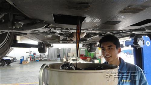 丰田卡罗拉车主详解养车无忧网自助保养全过程
