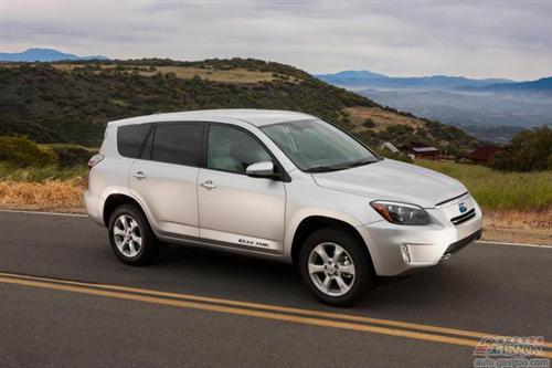 丰田发布RAV4-EV 具备普通和运动两种驾驶模式