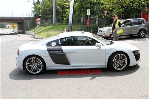 奥迪R8 facelift升级版取消手动变速箱车型