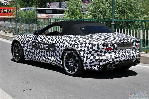 捷豹F-type R 采用V8引擎 排气管布置亮眼