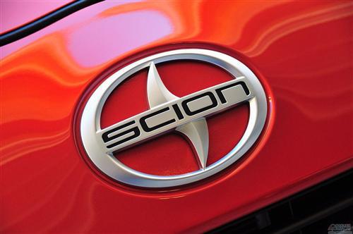 2012款丰田Scion iQ评析①