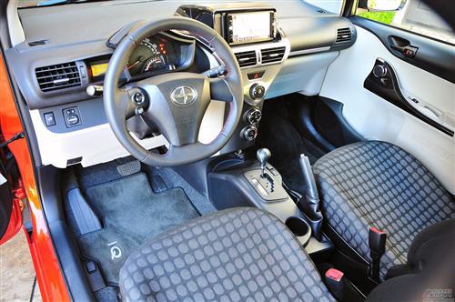 2012款丰田Scion iQ评析①