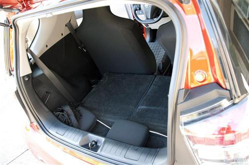 2012款丰田Scion iQ评析②