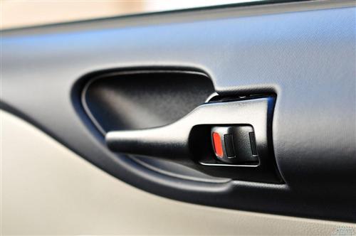 2012款丰田Scion iQ评析②