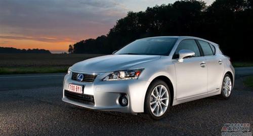 2013款雷克萨斯CT200h 内饰小改
