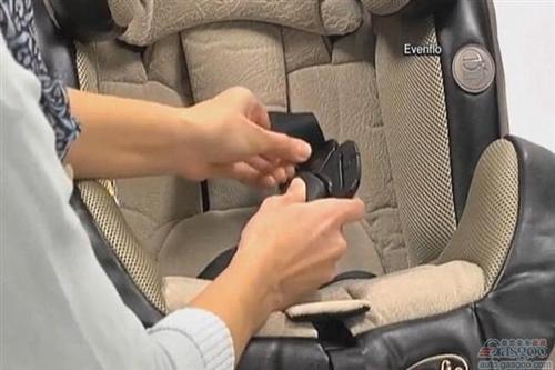 婴福乐因锁扣问题在美国召回137万套儿童座椅