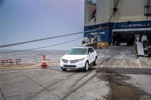 首批林肯运抵中国 含MKC跨界SUV及MKZ轿车
