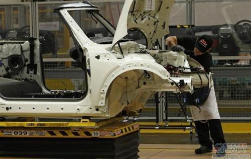 英国乘用车产量遭遇四连跌 11月下滑0.2%