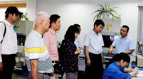 东华大学材料学院&中南橡塑共建工程实践教育中心