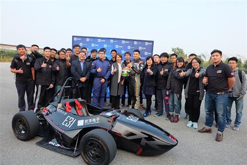 贸泽电子携手董荷斌与同济大学DIAN Racing车队举行校园交流行活动