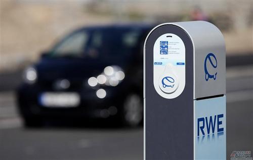德国拟拨22亿美元支持电动车 扩建充电站