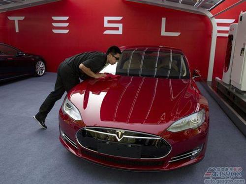 马斯克再发声 改造Autopilot优化雷达是关键