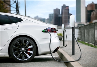 特斯拉将解雇229名Autopilot员工