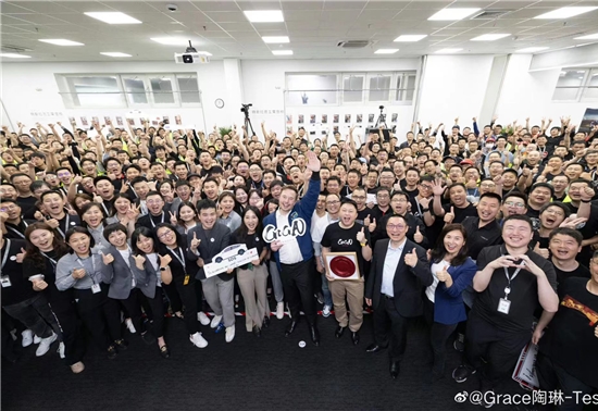 传马斯克私人飞机计划6月1日离开中国