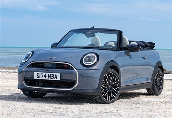 全新MINI Cooper S Convertible官图发布