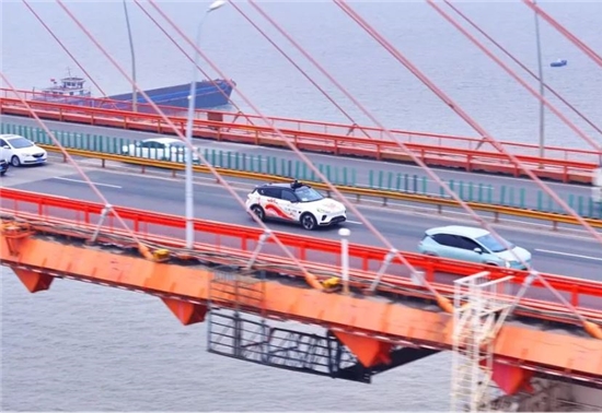 Robotaxi，又行了？