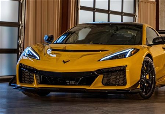 马力破千匹 新款雪佛兰Corvette ZR1发布