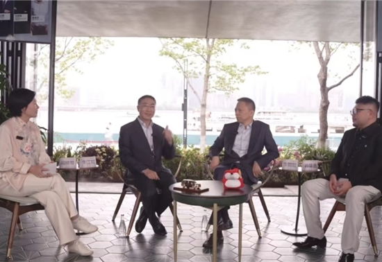 朱江明的星空对话，4月高光表现的背后：技术必须“接地气”