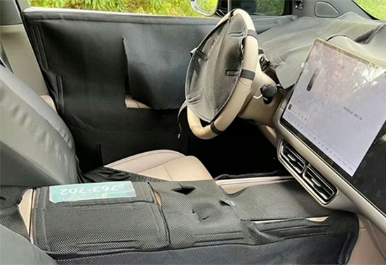 旗下首款纯电SUV 理想i8内饰谍照曝光