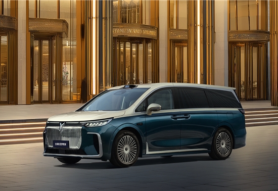 岚图梦想家周销登顶，新能源MPV能否“绞杀”燃油车？