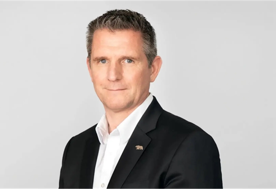 Lucid临时CEO呼吁新兴电动车品牌应持续享受税收优惠至2026年